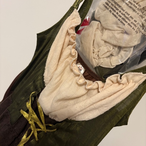 Halloween outfit - Picture 2 of 6